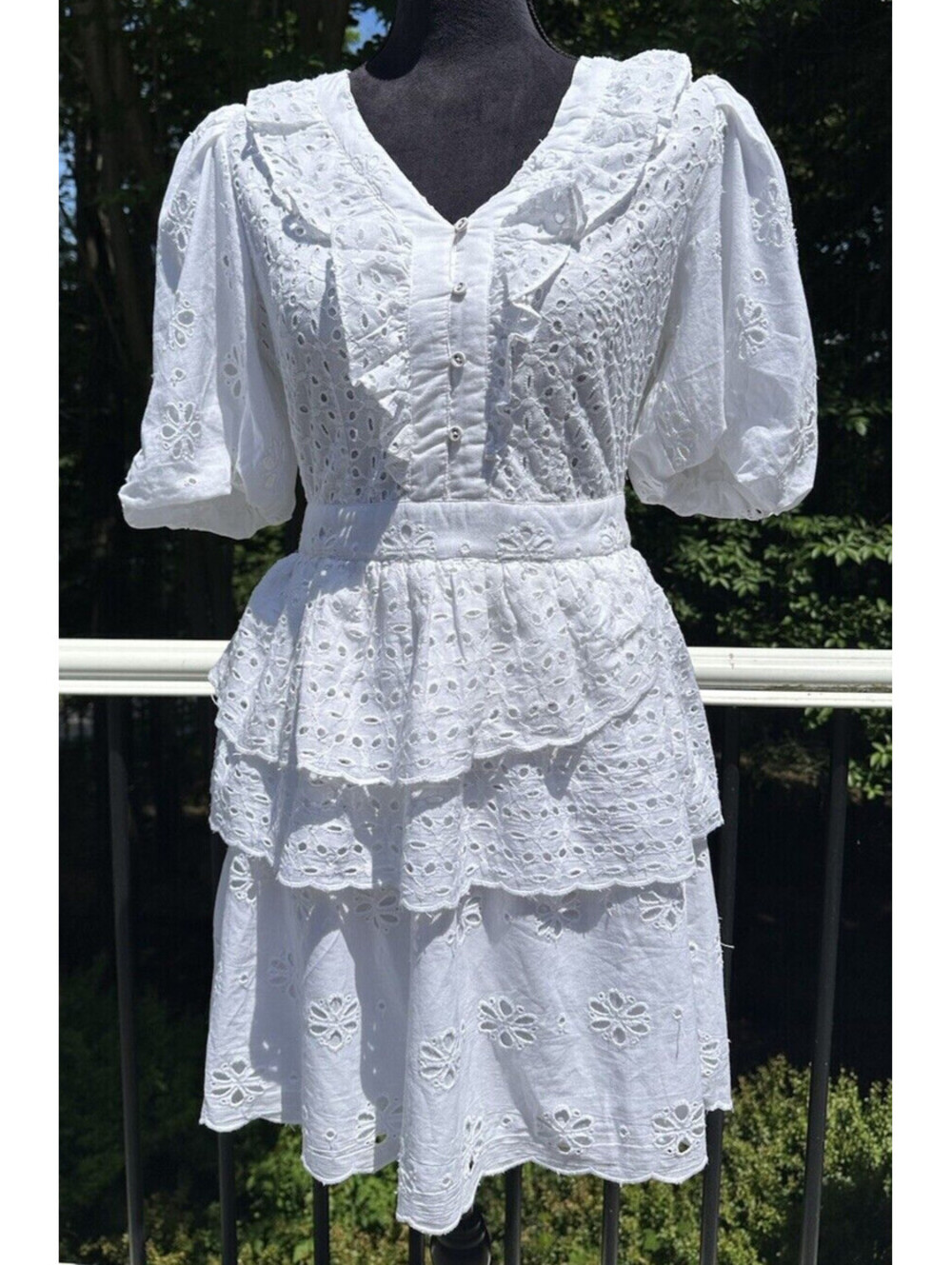Walter Baker Pleated Eyelet Ruffle Accents V-Neck Mini Dress Size 2 White